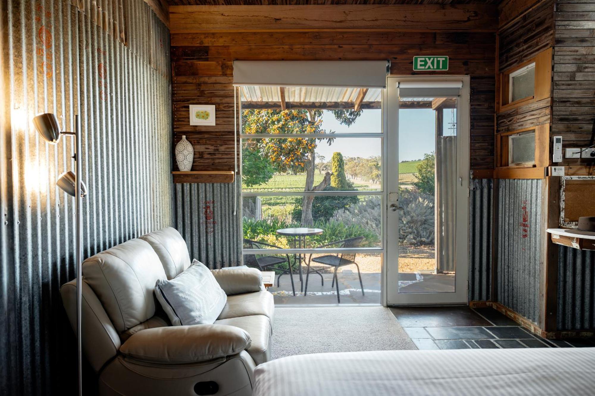 Bed In A Shed Vineyard Stay Watervale 외부 사진